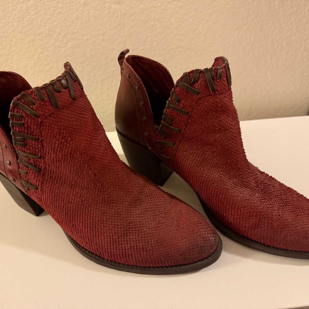 Stylish Maroon Ankle Boots
